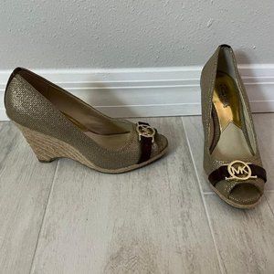 MICHAEL KORS Meg Peep Toe Medallion Jute Wedge Espadrilles 6M